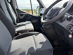 Used 2016 Nissan NV400 Se Silver - Interior and Exterior details 17