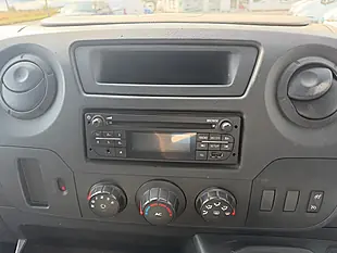Used 2016 Nissan NV400 Se Silver - Interior and Exterior details 19