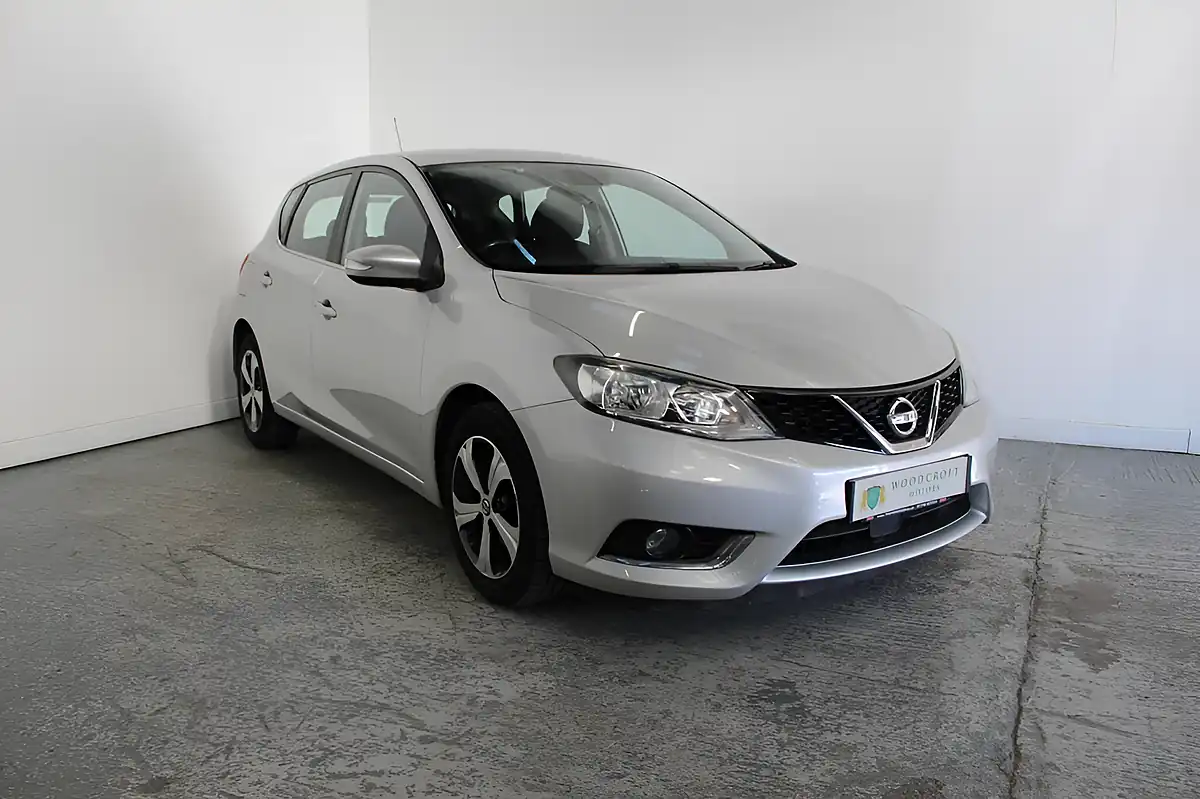 Used 2016 Nissan Pulsar Acenta Silver - Front View