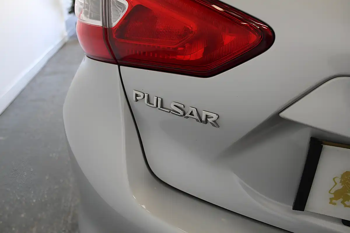 Used 2016 Nissan Pulsar Acenta Silver - Interior and Exterior details 11