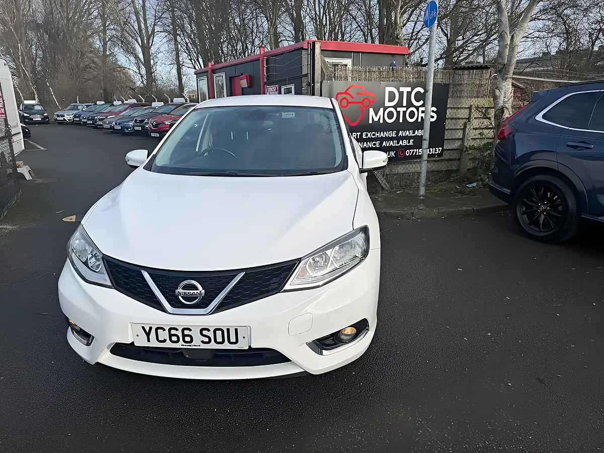 Used 2016 Nissan Pulsar Acenta White - Front View