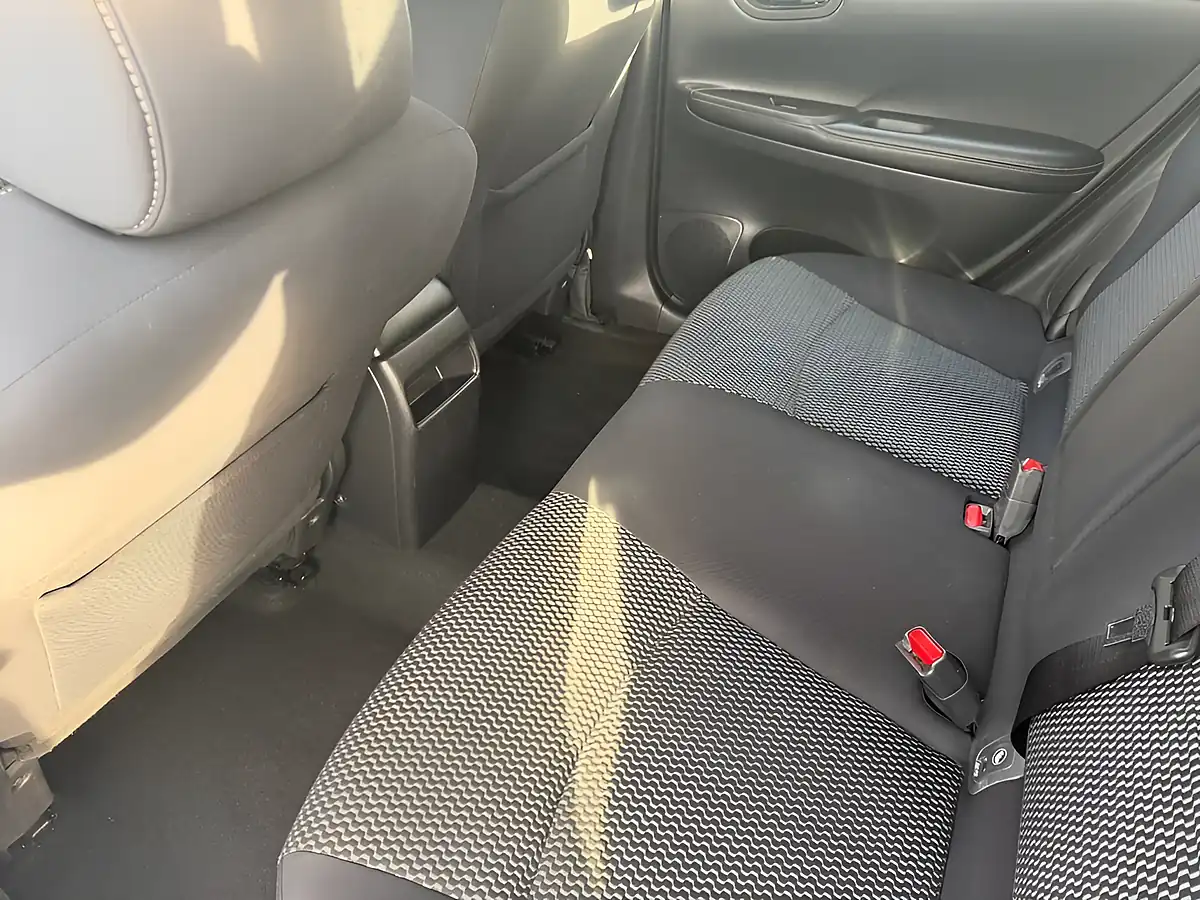 Used 2016 Nissan Pulsar Acenta White - Interior and Exterior details 14