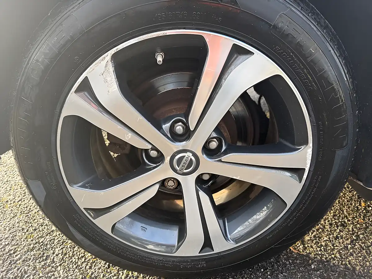Used 2016 Nissan Pulsar Acenta White - Interior and Exterior details 8