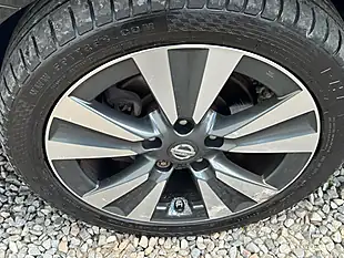 Used 2016 Nissan Pulsar N-Connecta Black - Interior and Exterior details 13