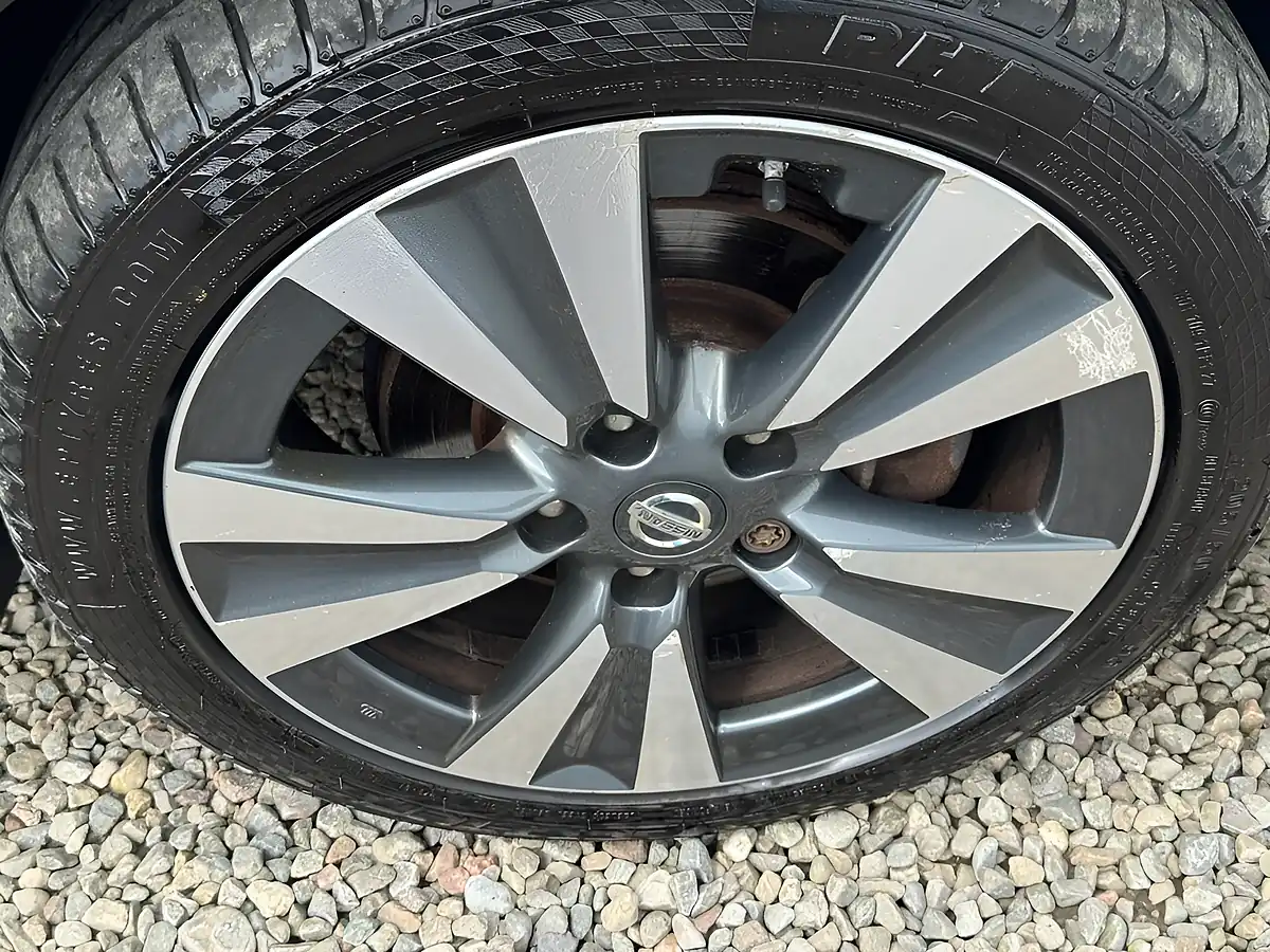 Used 2016 Nissan Pulsar N-Connecta Black - Interior and Exterior details 14