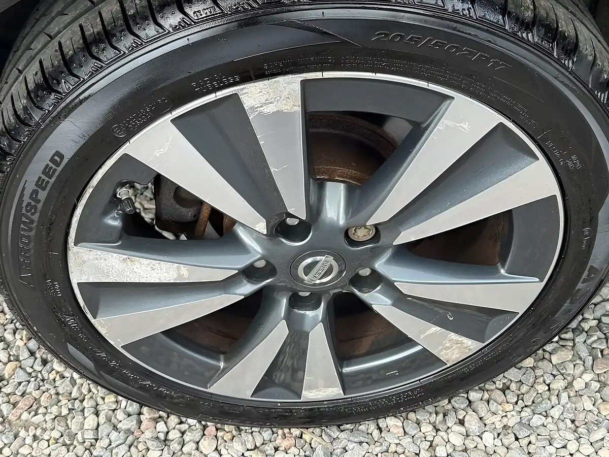 Used 2016 Nissan Pulsar N-Connecta Black - Interior and Exterior details 15