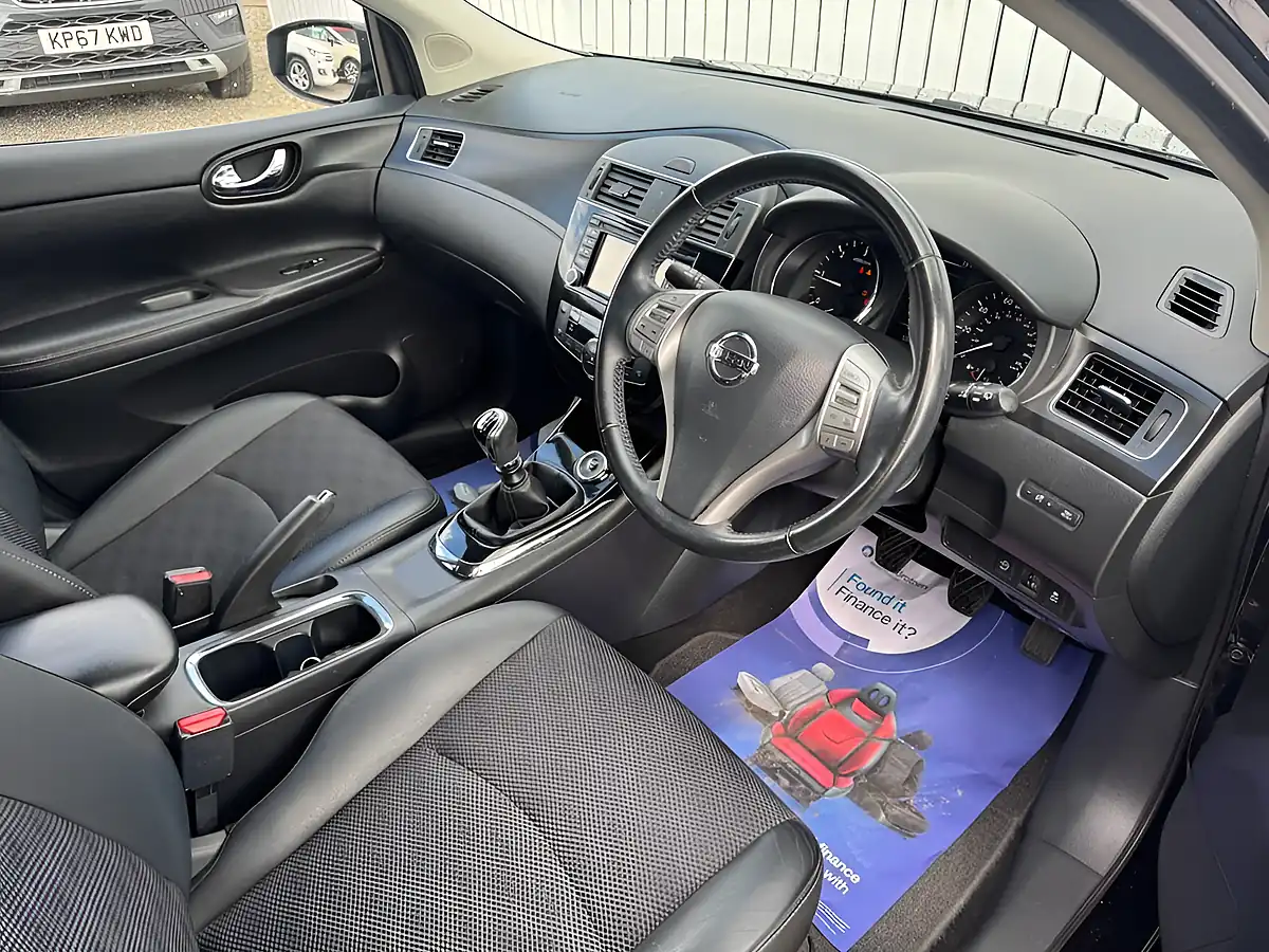 Used 2016 Nissan Pulsar N-Connecta Black - Interior and Exterior details 17