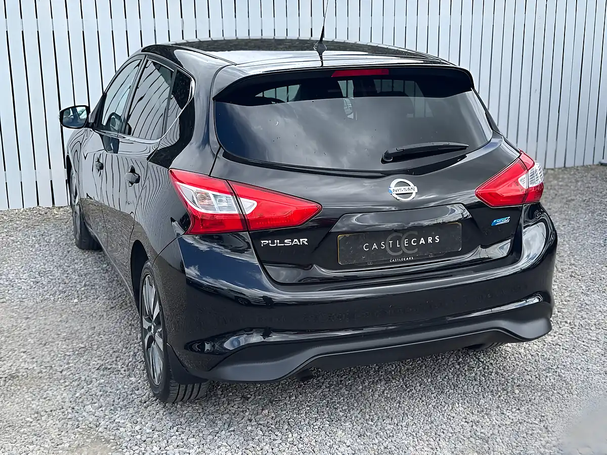 Used 2016 Nissan Pulsar N-Connecta Black - Interior and Exterior details 4