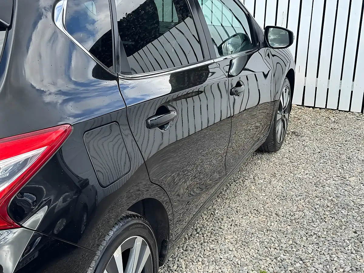 Used 2016 Nissan Pulsar N-Connecta Black - Interior and Exterior details 9