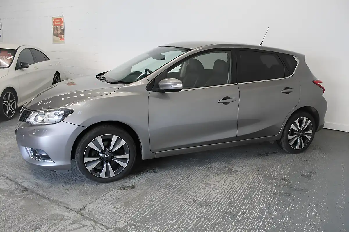 Used 2016 Nissan Pulsar N-Connecta Grey - Interior and Exterior details 4