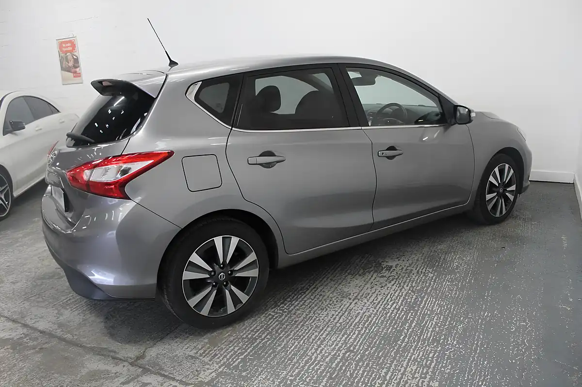 Used 2016 Nissan Pulsar N-Connecta Grey - Interior and Exterior details 8