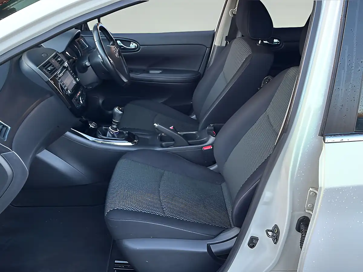 Used 2016 Nissan Pulsar N-Tec White - Interior and Exterior details 10