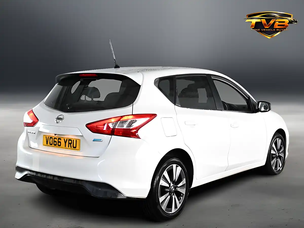 Used 2016 Nissan Pulsar N-Tec White - Interior and Exterior details 2