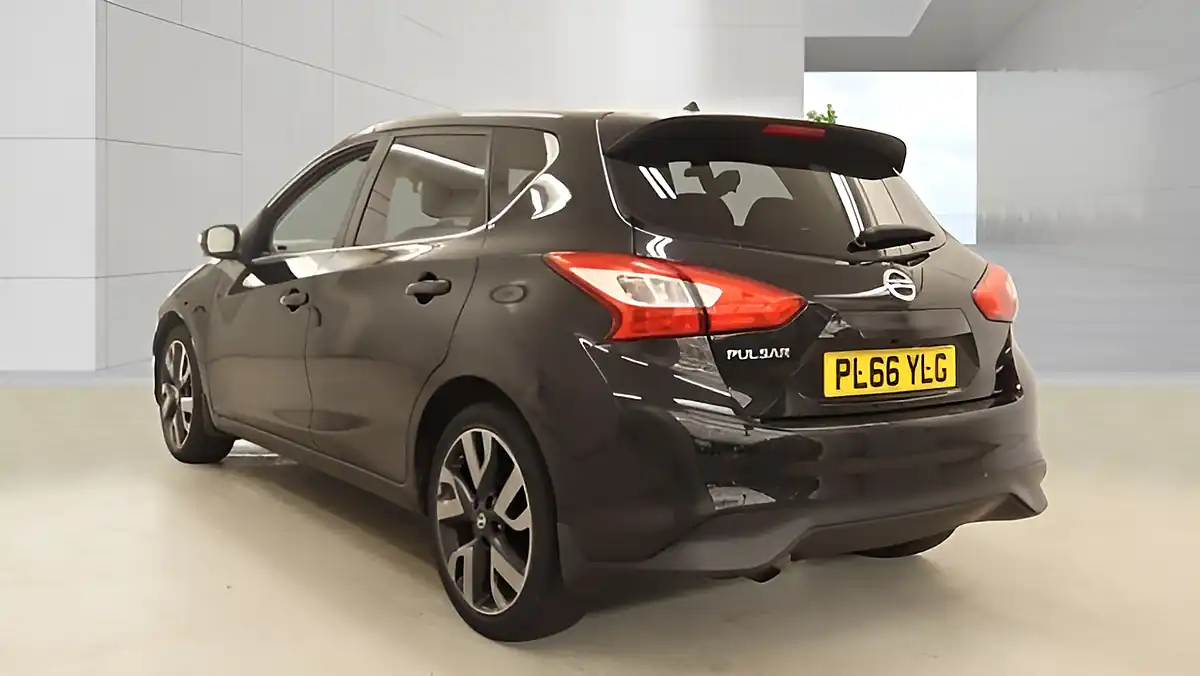 Used 2016 Nissan Pulsar Tekna Black Black - Interior and Exterior details 2