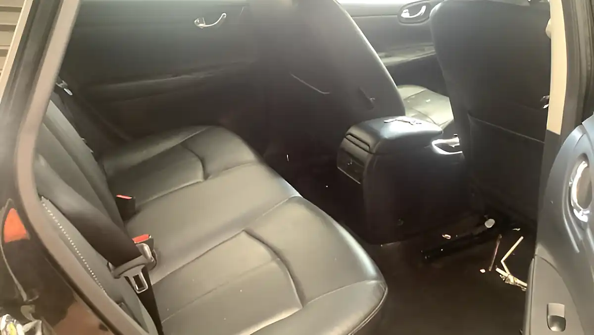 Used 2016 Nissan Pulsar Tekna Black Black - Interior and Exterior details 6