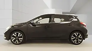 Used 2016 Nissan Pulsar Tekna Black Black - Interior and Exterior details 7