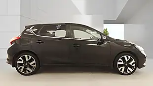 Used 2016 Nissan Pulsar Tekna Black Black - Interior and Exterior details 8