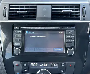 Used 2016 Nissan Pulsar Tekna Blue - Interior and Exterior details 17