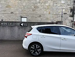 Used 2016 Nissan Pulsar Tekna White - Interior and Exterior details 14