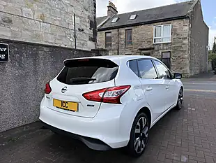 Used 2016 Nissan Pulsar Tekna White - Interior and Exterior details 4