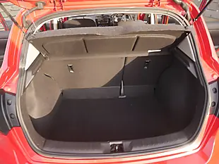Used 2016 Nissan Pulsar Visia Flame Red - Interior and Exterior details 13