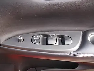 Used 2016 Nissan Pulsar Visia Flame Red - Interior and Exterior details 17