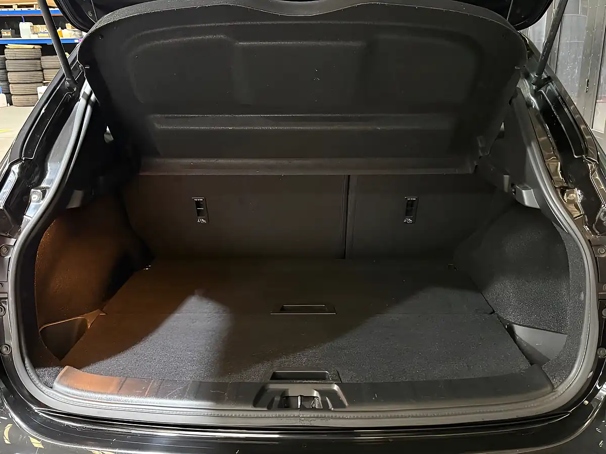 Used 2016 Nissan Qashqai Acenta Black - Interior and Exterior details 13