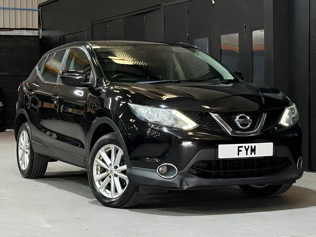 Used 2016 Nissan Qashqai Acenta Black - Interior and Exterior details 2