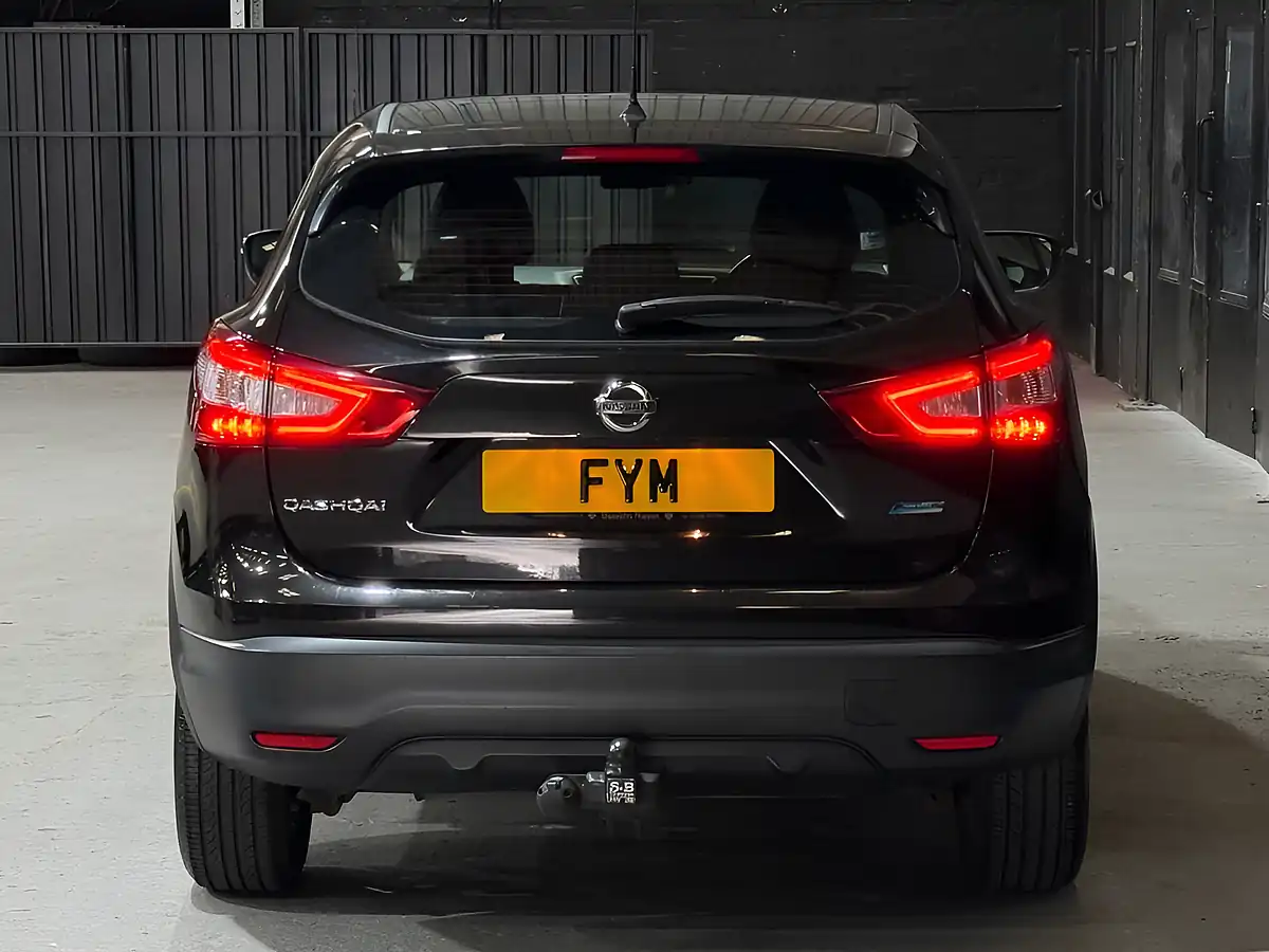 Used 2016 Nissan Qashqai Acenta Black - Interior and Exterior details 7
