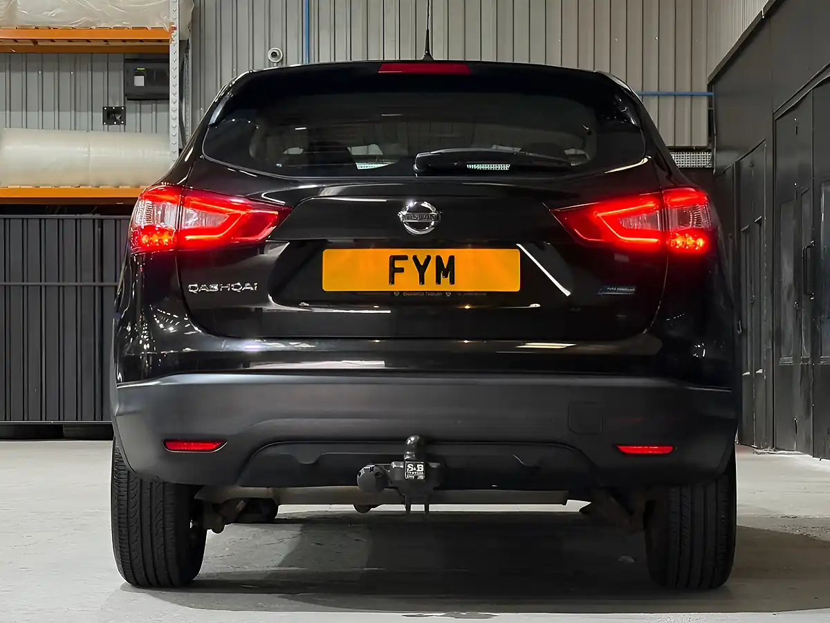 Used 2016 Nissan Qashqai Acenta Black - Interior and Exterior details 9