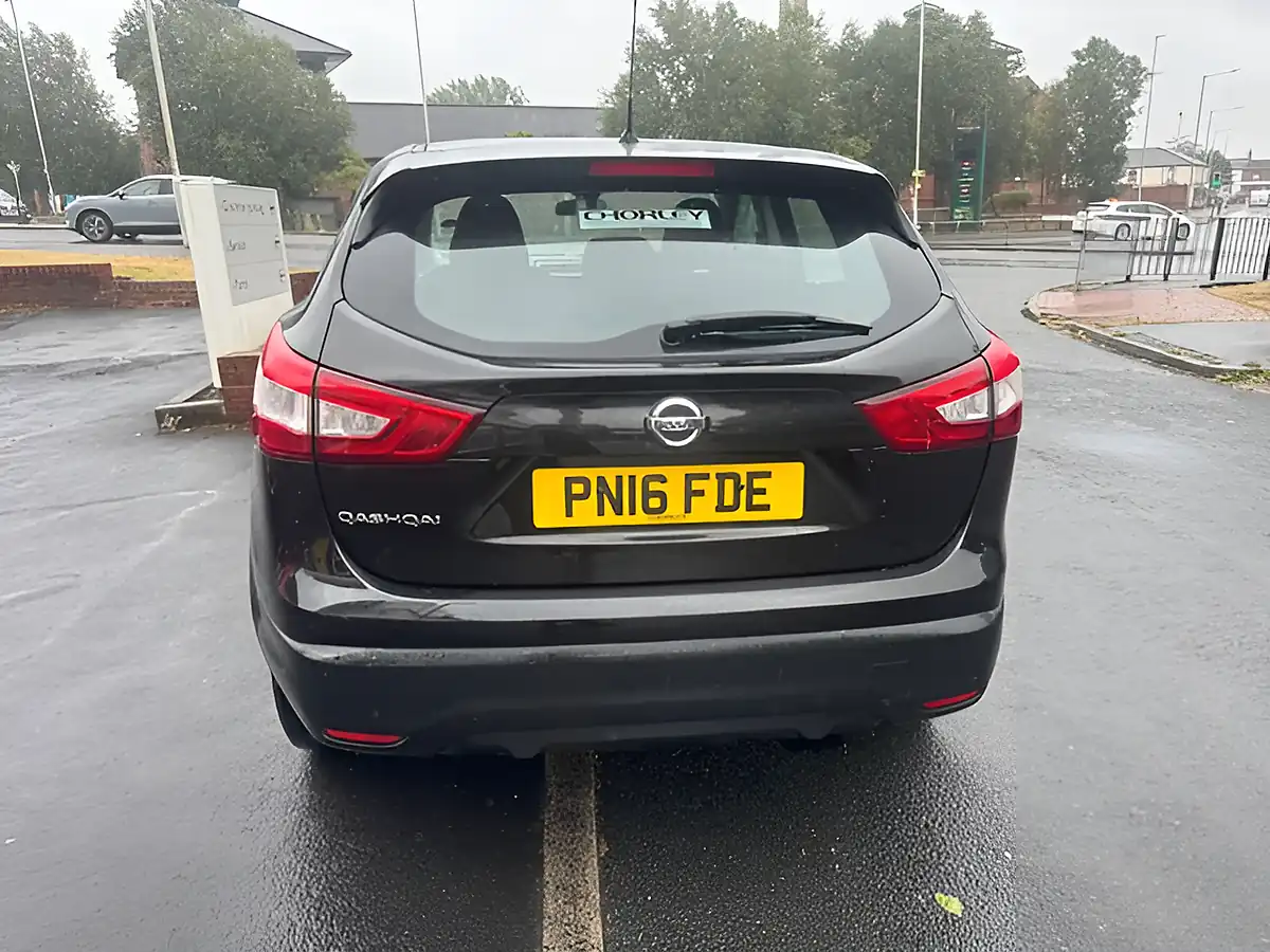 Used 2016 Nissan Qashqai Acenta Black - Interior and Exterior details 11