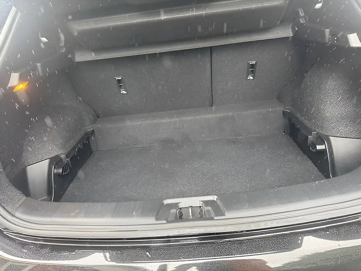 Used 2016 Nissan Qashqai Acenta Black - Interior and Exterior details 15