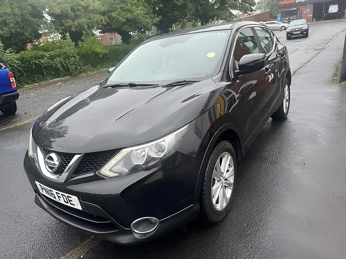Used 2016 Nissan Qashqai Acenta Black - Interior and Exterior details 2