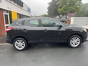 Used 2016 Nissan Qashqai Acenta Black - Interior and Exterior details 5
