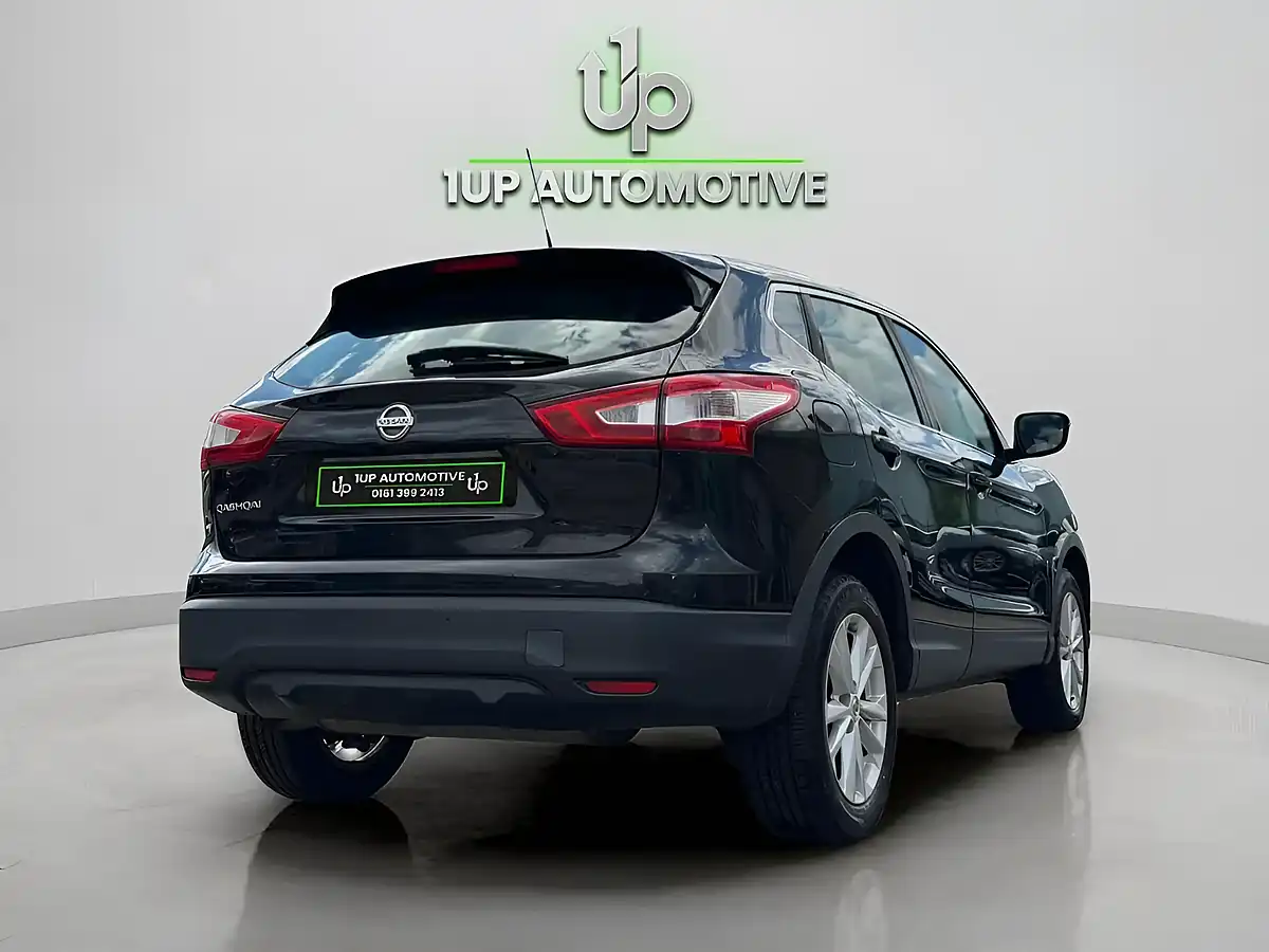 Used 2016 Nissan Qashqai Acenta Black - Interior and Exterior details 10