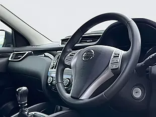 Used 2016 Nissan Qashqai Acenta Black - Interior and Exterior details 11