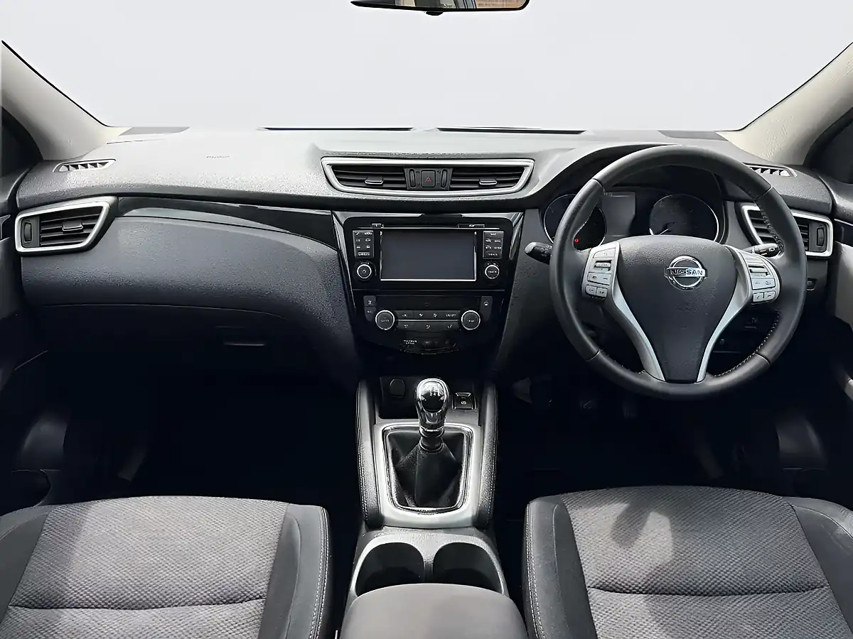 Used 2016 Nissan Qashqai Acenta Black - Interior and Exterior details 12