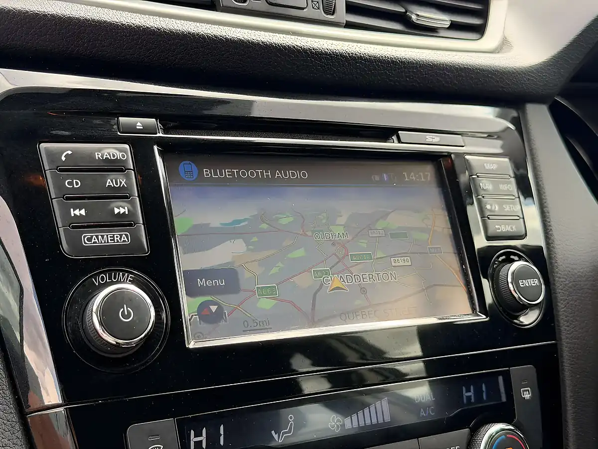Used 2016 Nissan Qashqai Acenta Black - Interior and Exterior details 17