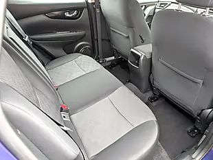 Used 2016 Nissan Qashqai Acenta Blue - Interior and Exterior details 8