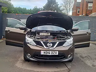 Used 2016 Nissan Qashqai Acenta Bronze - Interior and Exterior details 10