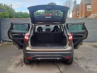 Used 2016 Nissan Qashqai Acenta Bronze - Interior and Exterior details 12