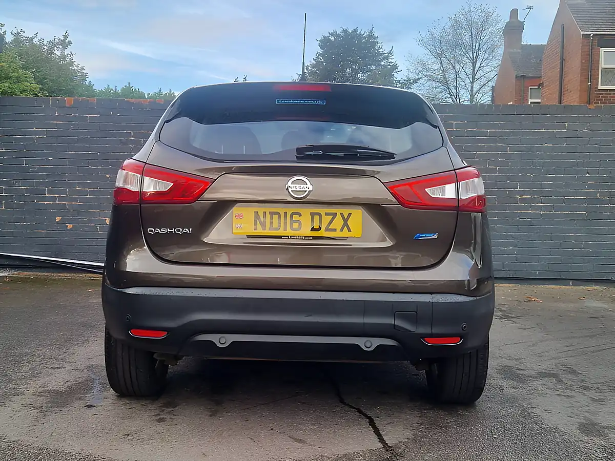 Used 2016 Nissan Qashqai Acenta Bronze - Interior and Exterior details 13