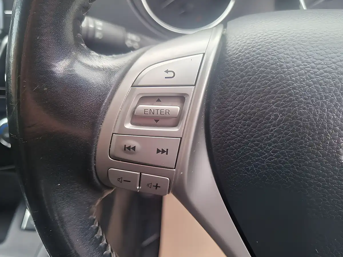 Used 2016 Nissan Qashqai Acenta Bronze - Interior and Exterior details 19