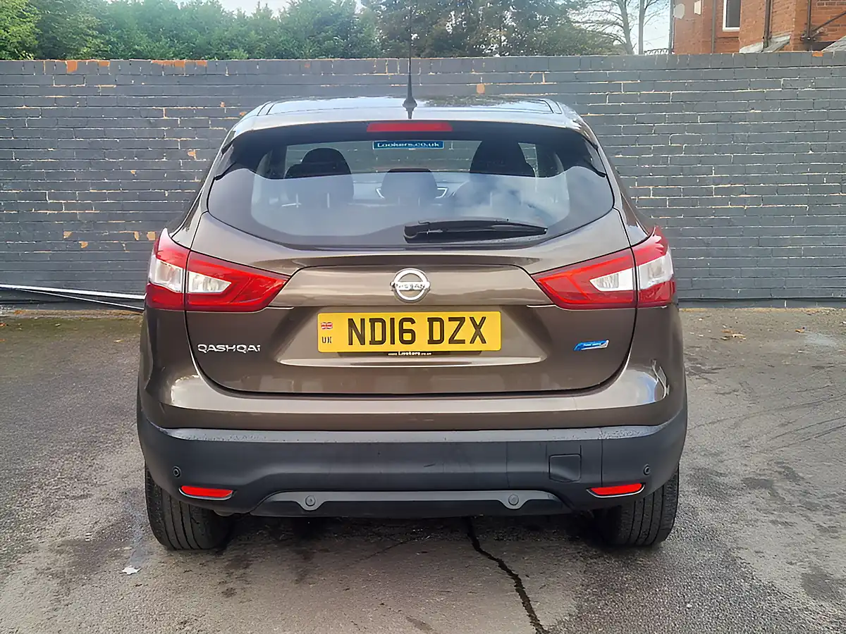Used 2016 Nissan Qashqai Acenta Bronze - Interior and Exterior details 9