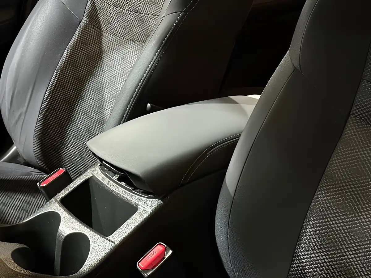 Used 2016 Nissan Qashqai Acenta Grey - Interior and Exterior details 15