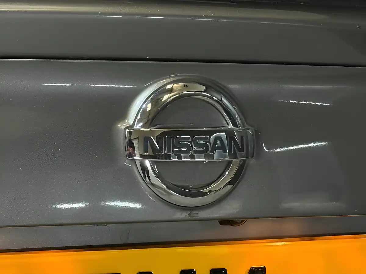 Used 2016 Nissan Qashqai Acenta Grey - Interior and Exterior details 17