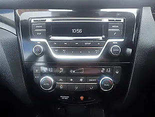 Used 2016 Nissan Qashqai Acenta Grey - Interior and Exterior details 11