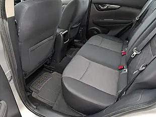 Used 2016 Nissan Qashqai Acenta Silver - Interior and Exterior details 11
