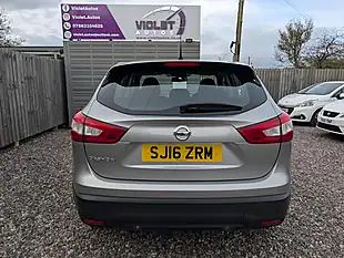Used 2016 Nissan Qashqai Acenta Silver - Interior and Exterior details 4