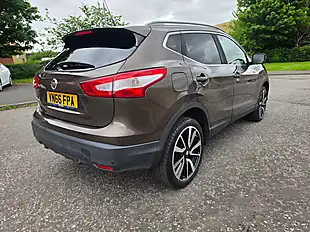 Used 2016 Nissan Qashqai Acenta Silver - Interior and Exterior details 10